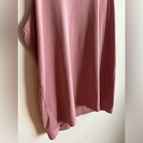 Aritzia TNA Activewear tank top Small - Picture 5 of 10